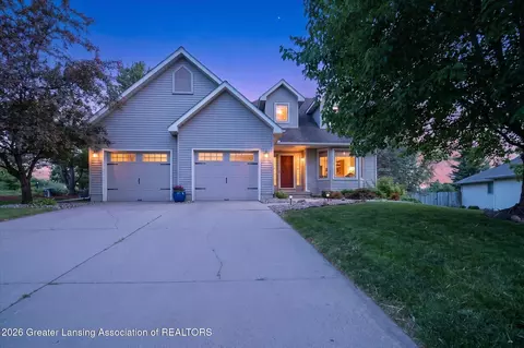 6608 French Creek Dr, Lansing, MI 48917