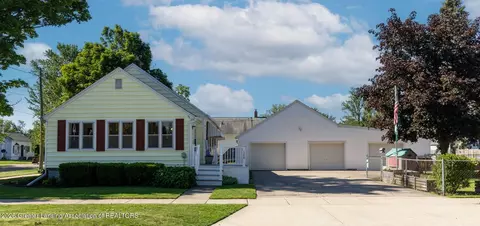 120 E Pearl St, Potterville, MI 48876
