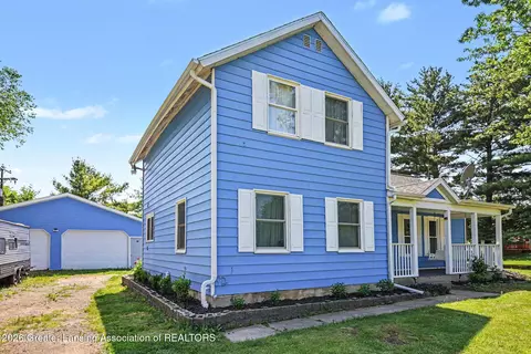 665 N Clinton Trl, Charlotte, MI 48813