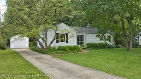 164 Oakland Dr, East Lansing, MI 48823