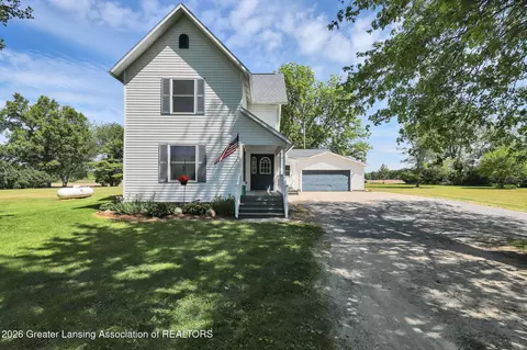4507 Ballantine Rd, Bath, MI 48808