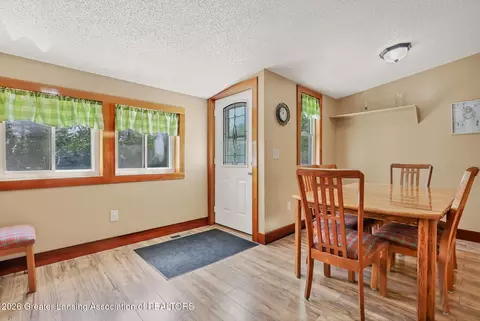 Dining - 4507 Ballantine Rd, Bath, MI 48808 photo 2 of 2