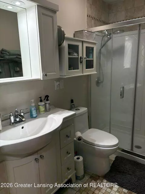 Bath - 8809 Cook Rd, Olivet, MI 49076 photo 2 of 3