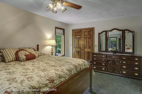 Bedroom - 559 Creyts Rd, Dimondale, MI 48821 photo 1 of 5