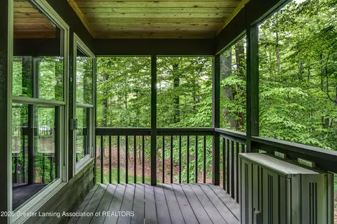 Exterior - 559 Creyts Rd, Dimondale, MI 48821 photo 9 of 13