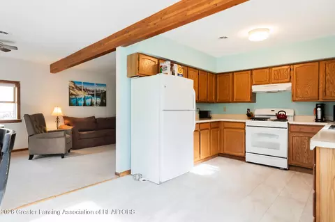 Kitchen - 5733 Sleight Rd, Bath, MI 48808 photo 4 of 4