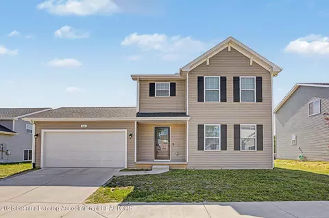 616 Muirfield Dr, Eaton Rapids, MI 48827