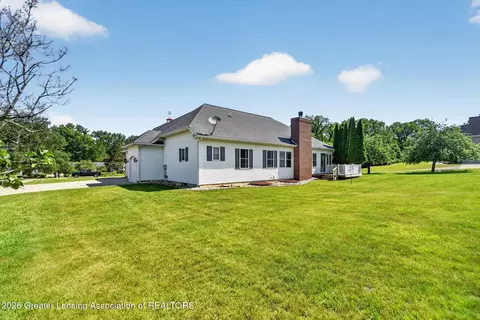 Exterior - 13539 S Wright Rd, Eagle, MI 48822 photo 6 of 7
