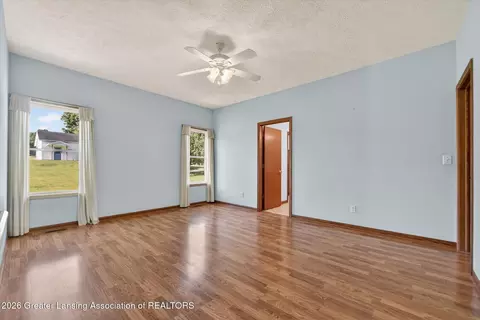 Bedroom - 13539 S Wright Rd, Eagle, MI 48822 photo 1 of 5