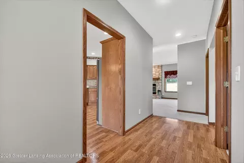 Entry Way - 13539 S Wright Rd, Eagle, MI 48822 photo 2 of 3