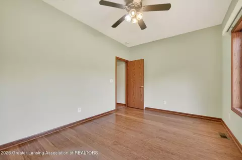 Bedroom - 13539 S Wright Rd, Eagle, MI 48822 photo 5 of 5