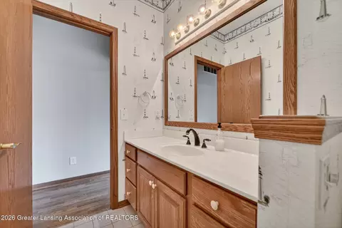 Bath - 13539 S Wright Rd, Eagle, MI 48822 photo 5 of 5