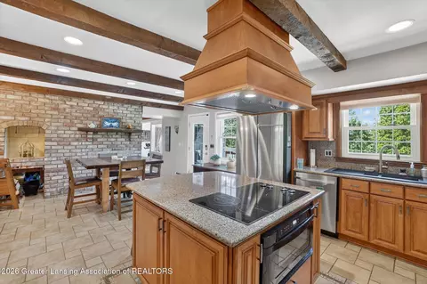 Kitchen - 4426 Barton Rd, Lansing, MI 48917 photo 3 of 5