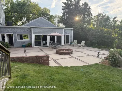 Exterior - 4426 Barton Rd, Lansing, MI 48917 photo 10 of 24