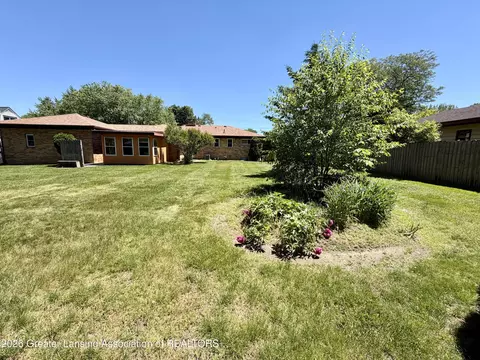 Exterior - 15418 Chetwyn Dr, Lansing, MI 48906 photo 9 of 9