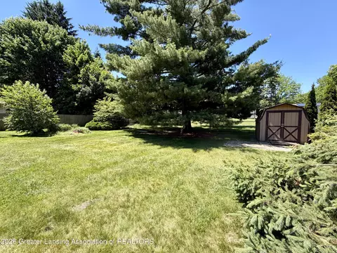 Exterior - 15418 Chetwyn Dr, Lansing, MI 48906 photo 7 of 9