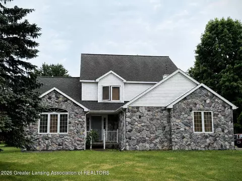 3384 Camino Del Sol Dr, Williamston, MI 48895
