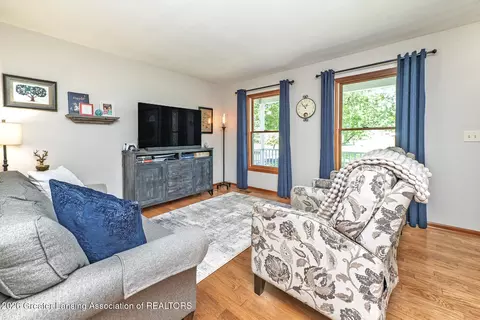Living - 2658 E Gresham Hwy, Charlotte, MI 48813 photo 1 of 3