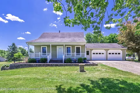 2658 E Gresham Hwy, Charlotte, MI 48813