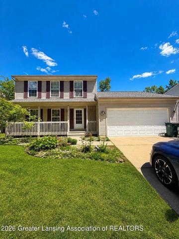 5635 Ellendale Dr, Lansing, MI 48911
