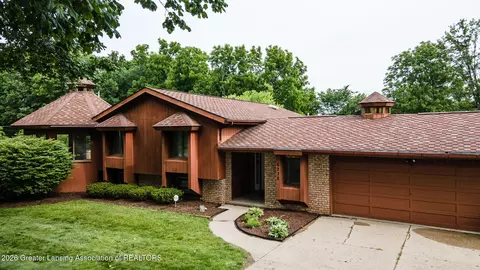 6232 Chieho Dr, Lansing, MI 48917