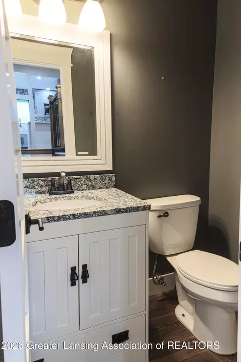Bath - 6232 Chieho Dr, Lansing, MI 48917 photo 6 of 6