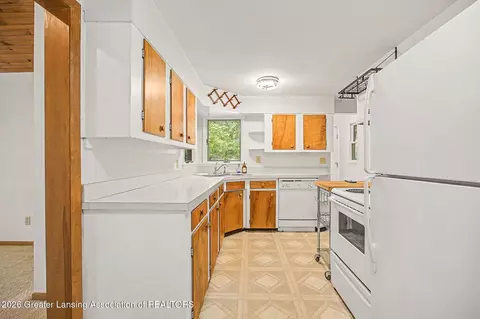 Kitchen - 4675 Van Atta Rd, Okemos, MI 48864 photo 1 of 6