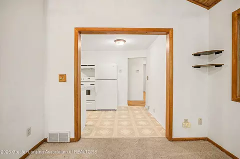 Entry Way - 4675 Van Atta Rd, Okemos, MI 48864 photo 2 of 3