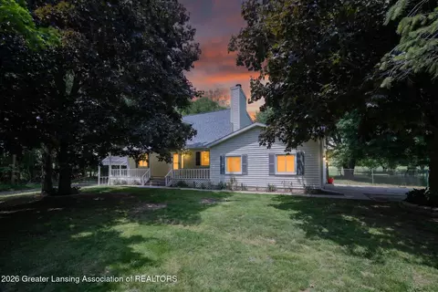 1515 Haslett Rd, Williamston, MI 48895