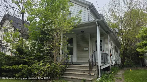 820 Seymour Ave, Lansing, MI 48906