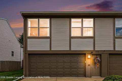 1908 Lourdes Ct, Lansing, MI 48910