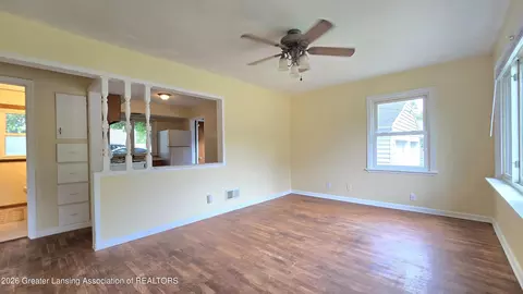 Living - 1220 Whyte St, Lansing, MI 48906 photo 1 of 3