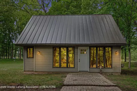 5570 W Stoll Rd, Lansing, MI 48906