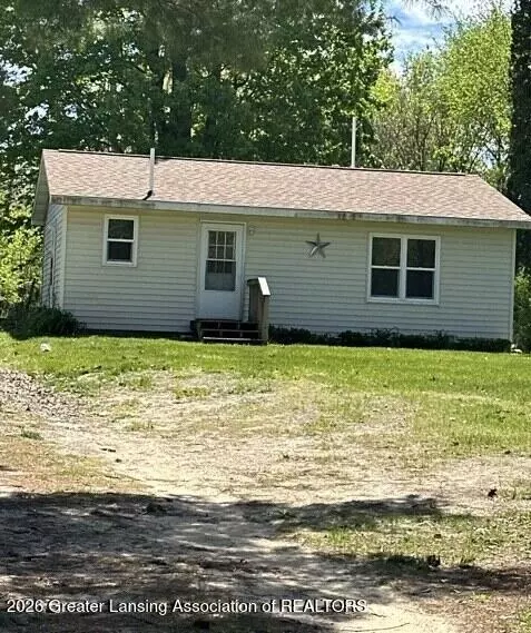 4250 Mud Lake Rd, Bellevue, MI 49021