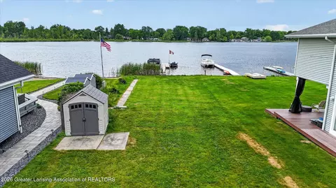 5841 Carlton St, Haslett, MI 48840