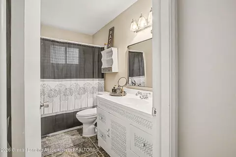 Bath - 2414 Leon Ave, Lansing, MI 48906 photo 1 of 2