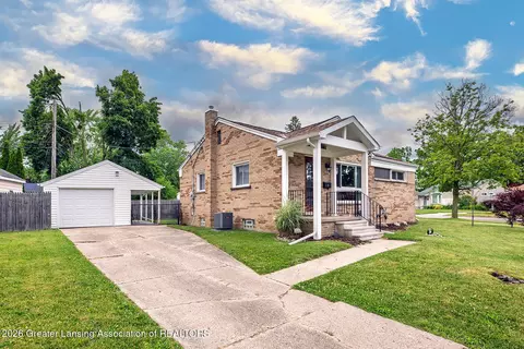 1017 Boynton Dr, Lansing, MI 48917