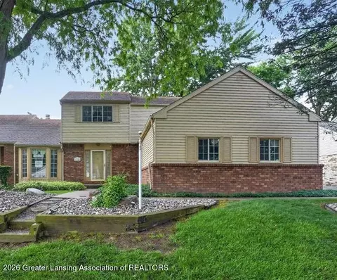 1310 Glenhurst Ln, East Lansing, MI 48823