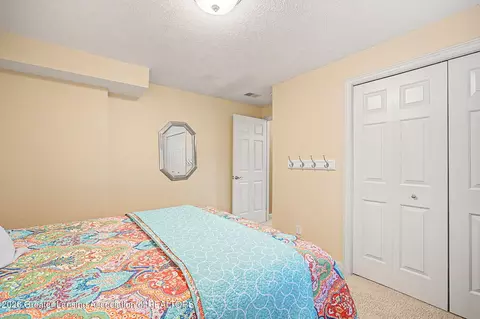 Bedroom - 13201 Watercrest Dr, Dewitt, MI 48820 photo 8 of 8