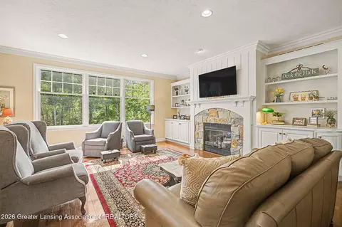 Living - 13201 Watercrest Dr, Dewitt, MI 48820 photo 4 of 4