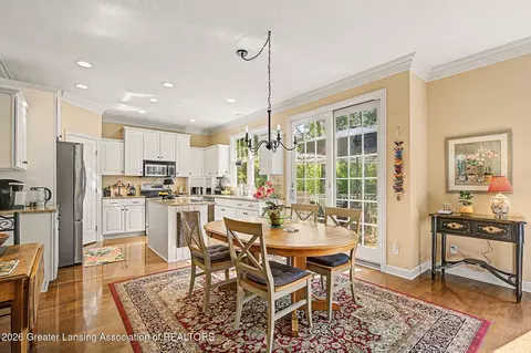 Dining - 13201 Watercrest Dr, Dewitt, MI 48820 photo 2 of 4