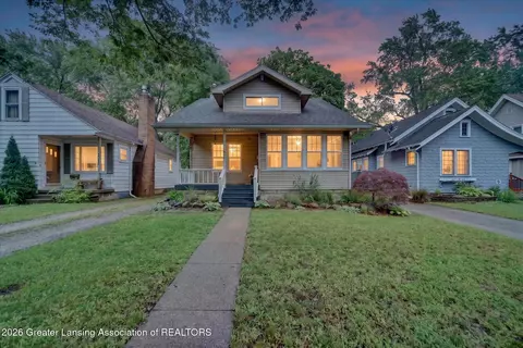 906 Cleo St, Lansing, MI 48915