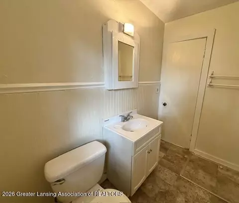 Bath - 1027 Cooper Ave, Lansing, MI 48910 photo 2 of 2