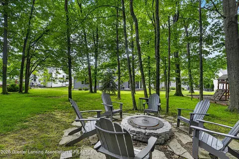 Exterior - 2040 Arbor Meadows Dr, Dewitt, MI 48820 photo 6 of 6