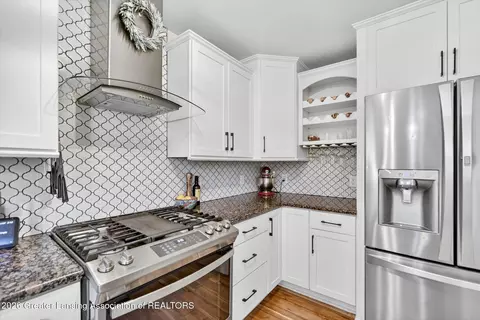 Kitchen - 2040 Arbor Meadows Dr, Dewitt, MI 48820 photo 3 of 3