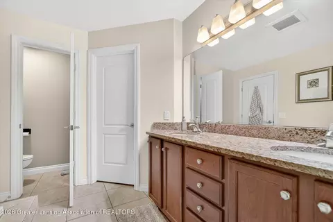 Entry Way - 2040 Arbor Meadows Dr, Dewitt, MI 48820 photo 2 of 5