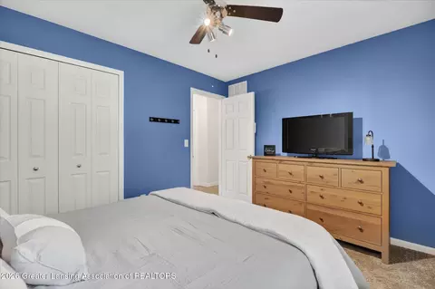 Bedroom - 421 White Oak Dr, Perry, MI 48872 photo 2 of 5