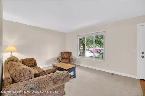 Living - 421 White Oak Dr, Perry, MI 48872 photo 2 of 2