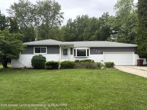 989 Onondaga Rd, Holt, MI 48842