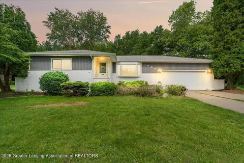 989 Onondaga Rd, Holt, MI 48842